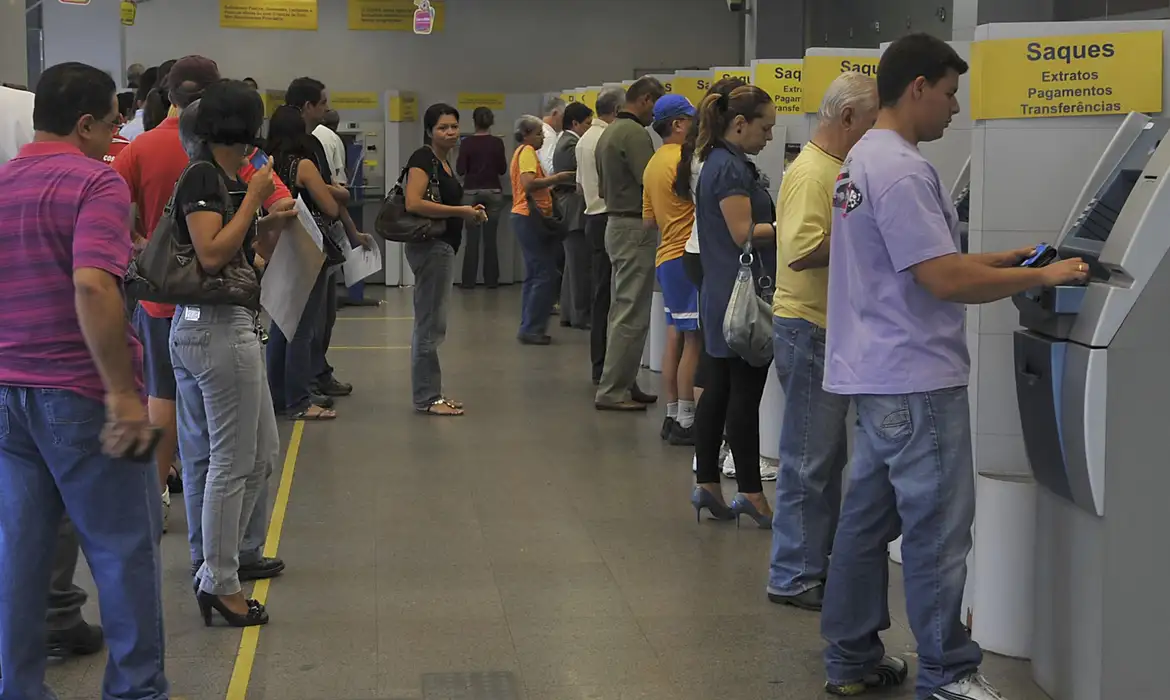 Bancários fazem paralisação nacional de 24 horas nesta quinta-feira