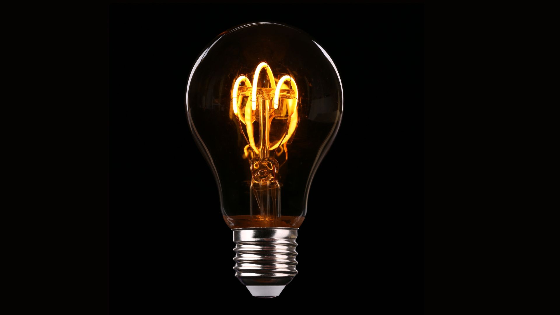 Concessionária de energia elétrica deve regularizar fornecimento do serviço em Anori