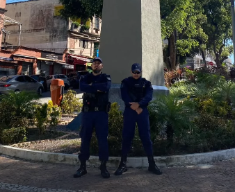 Romu realiza prisão de dois indivíduos por tráfico de drogas na zona Leste