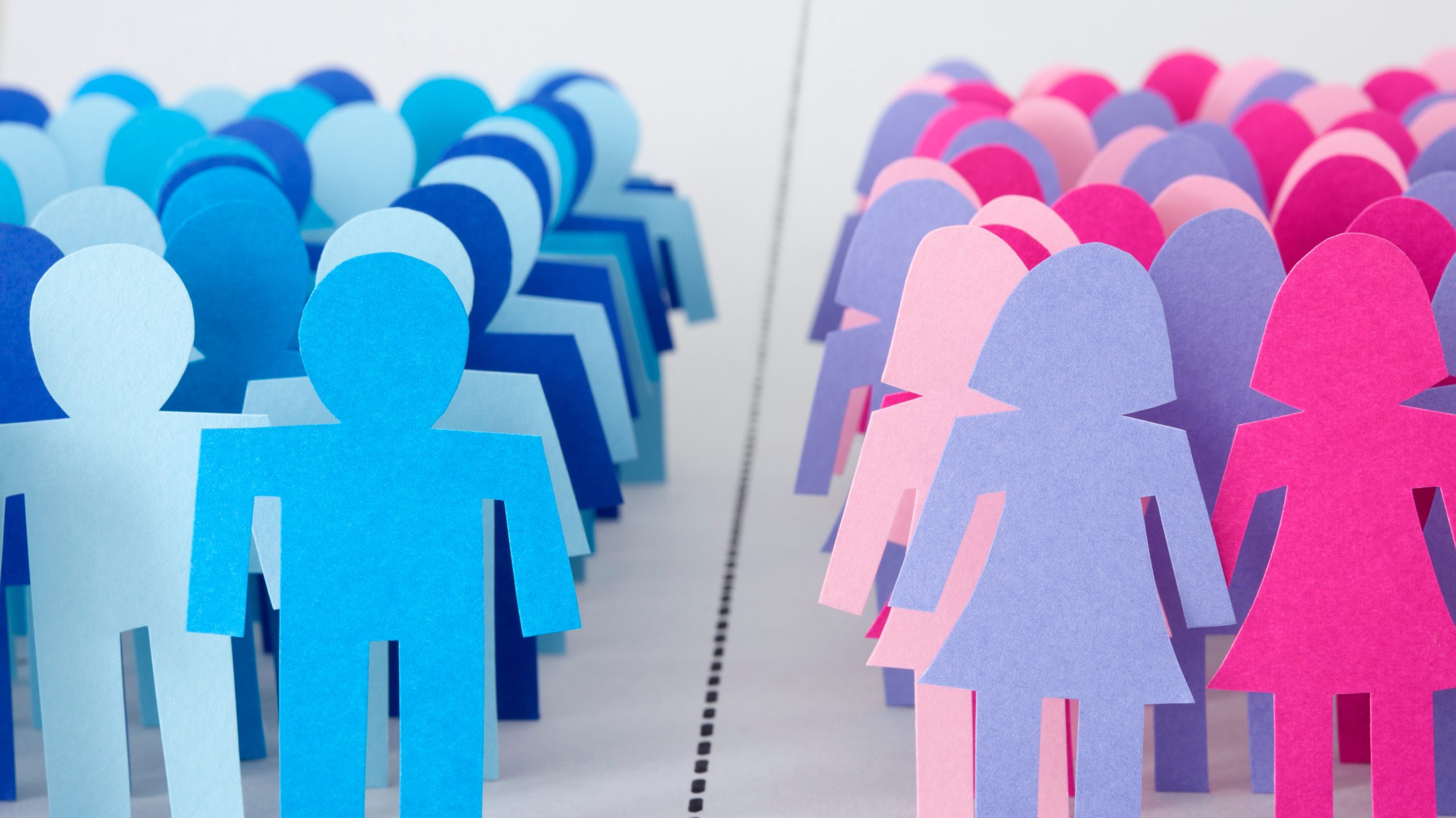 Cai diferença entre homens e mulheres no acesso ao emprego formal