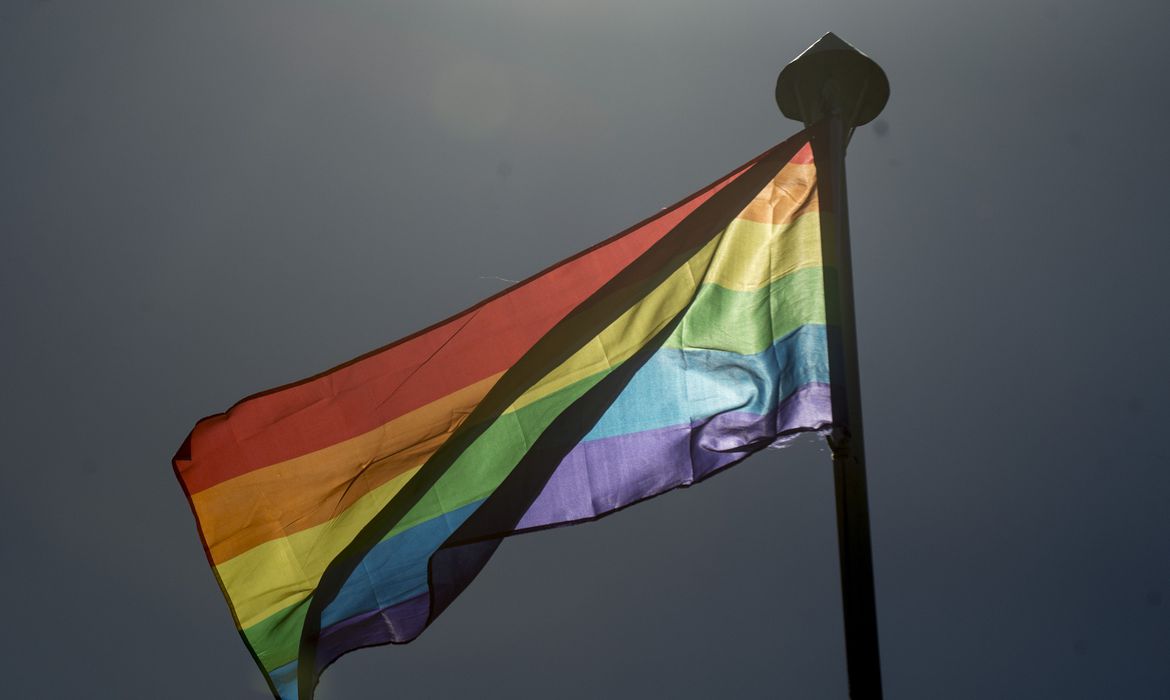 Eleições de 2026 têm menos de 2% de candidatos LGBTQIAPN+
