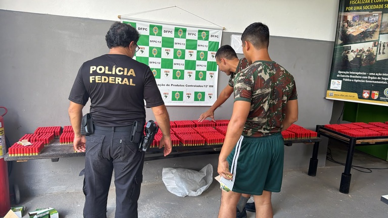 PF e EB destroem 30 armas de fogo e munições em Manaus