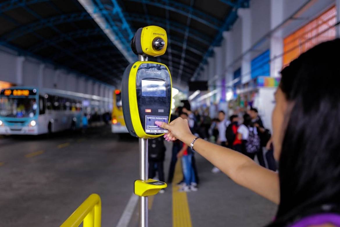 Manaus orienta estudantes a atualizar cadastro para garantir meia-passagem no segundo semestre