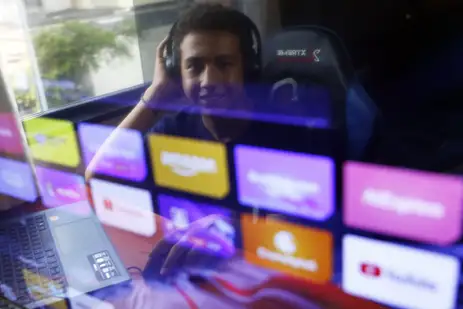 Comissão aprova projeto com regras para acesso à TV aberta em Smart TVs