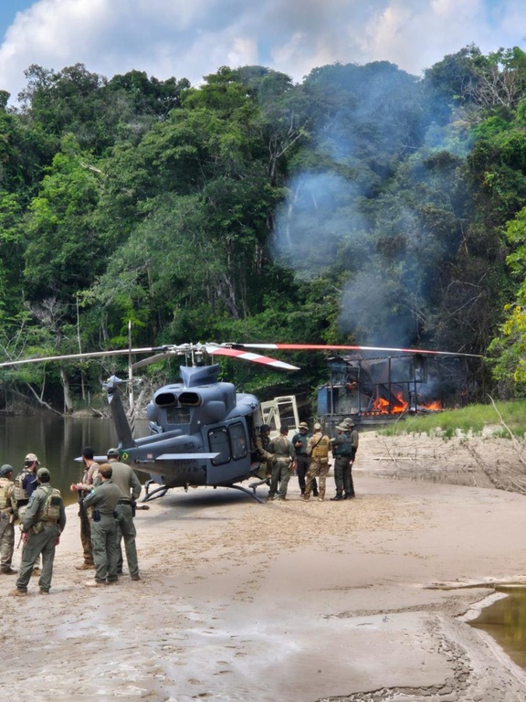 PF realiza operação integrada na fronteira entre Brasil e Peru